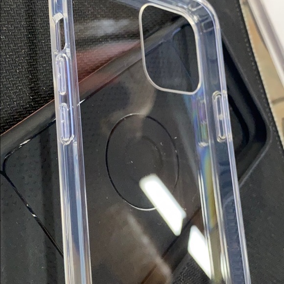 Iphone 11 pro case bundle - Picture 3 of 3
